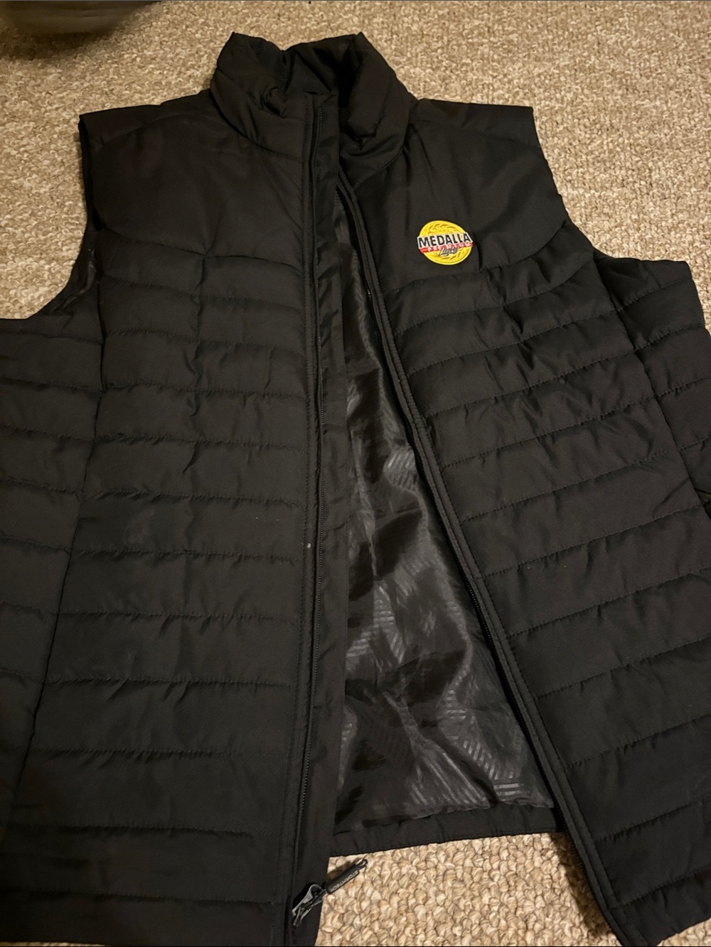 Black Quilted Puffer Vest with Medalla Patch